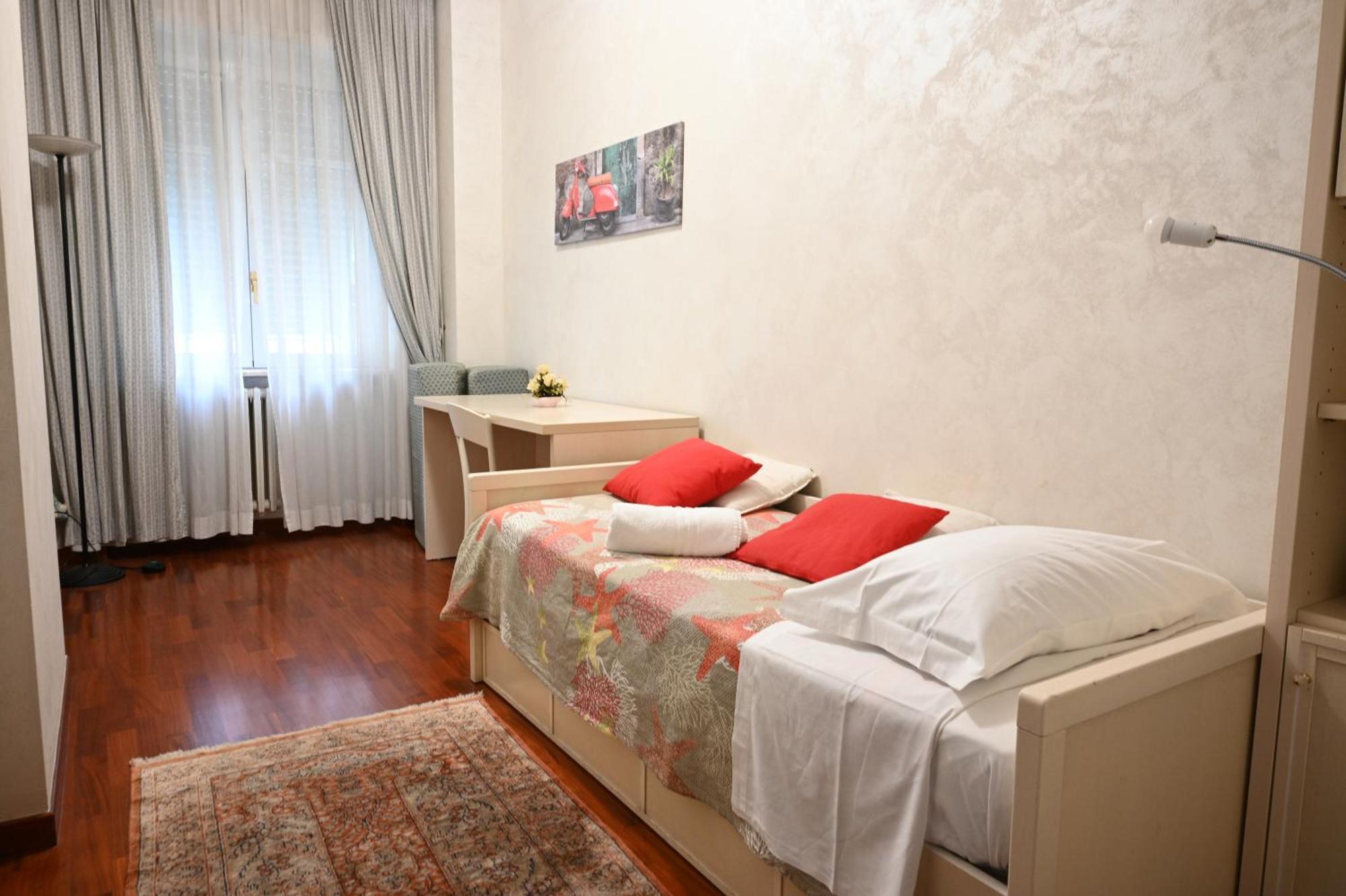 Marco'S Apartment Colosseum Roma Ngoại thất bức ảnh